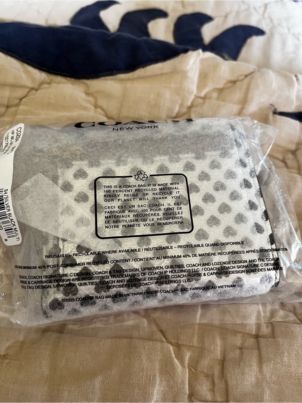 Coach Compact Wallet Silver Leather With Black Hearts - Picture 2 of 13